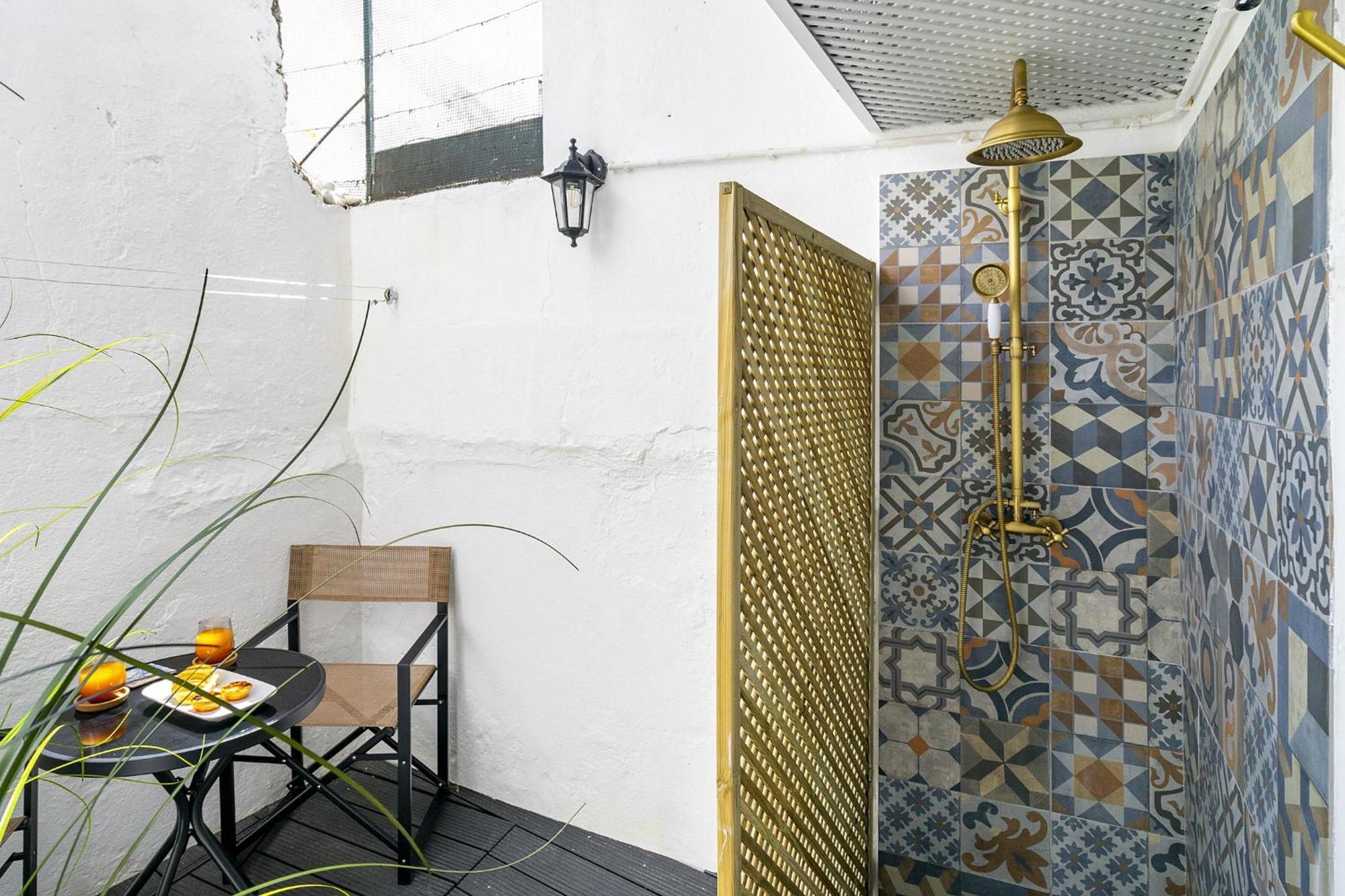 Whome Stylish Family Residence In The Heart Of Chiado Lisabona Exterior foto